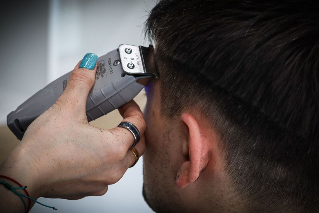 Corte com máquina na lateral